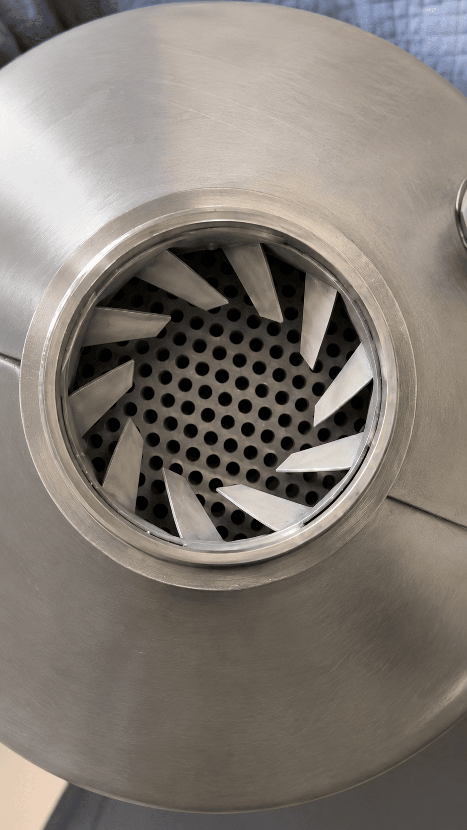 Diesel aftertreatment component with visibly cleaner passages after professional cleaning